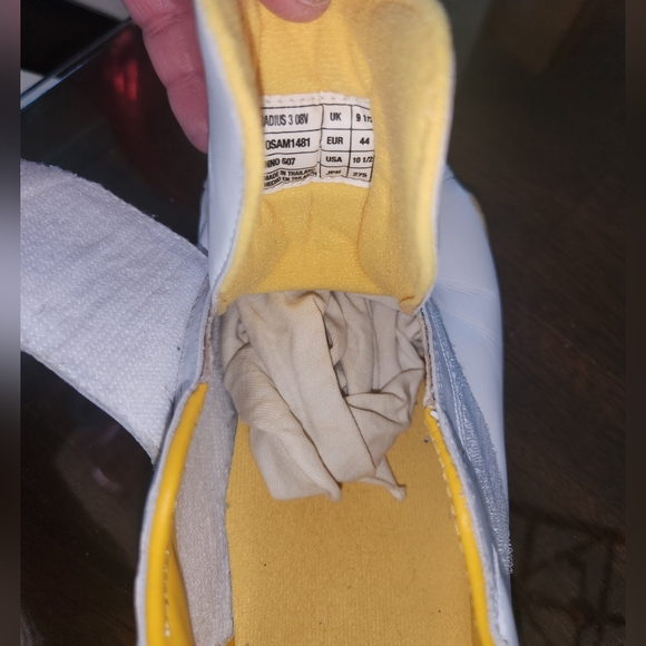 Lacoste Men's Paris Punched Shoes Sz 10.5 US, EU 44 - Vintage White & Yellow - Picture 7 of 8